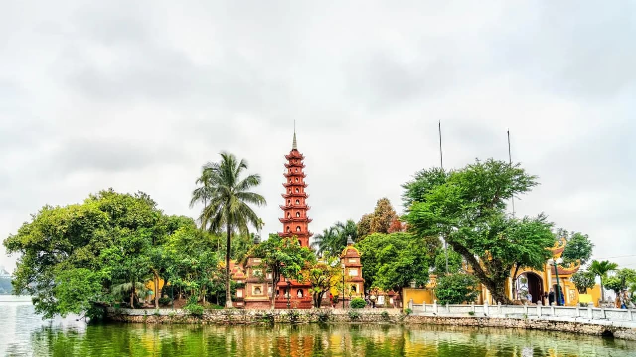 Atmospheric image for sworn Vietnamese translations